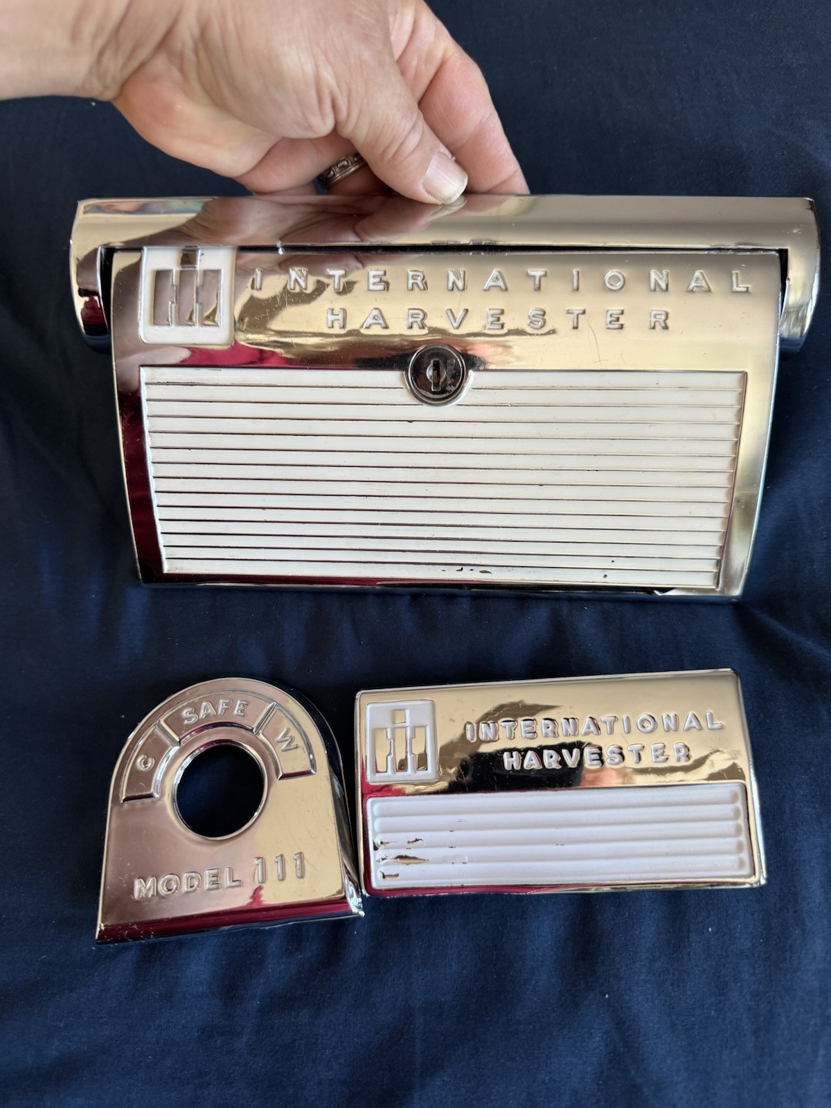 Vintage Deep Freezer International Harvest IH 1940s? Parts No Key