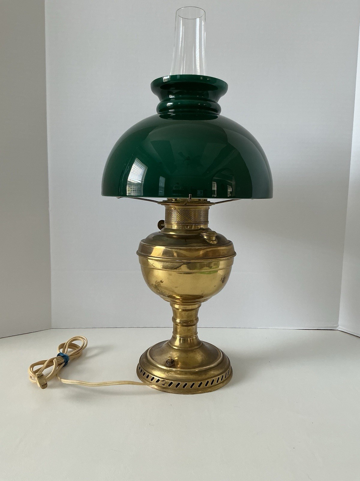 Vintage P&A Plume & Atwood Hurricane Lamp Cased Emerald Green Shade Parlor Lamp