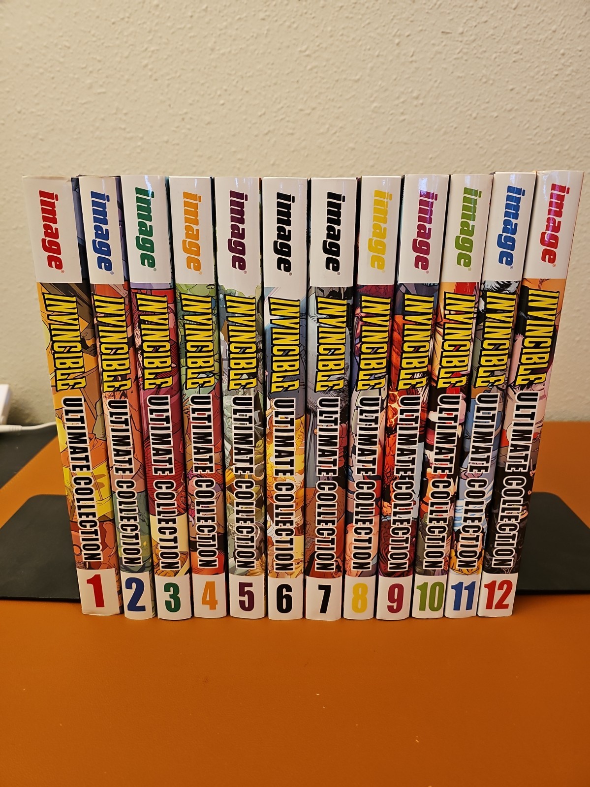 Invincible Ultimate Collection Vol 1-12 HC Full Set Robert Kirkman Never Read