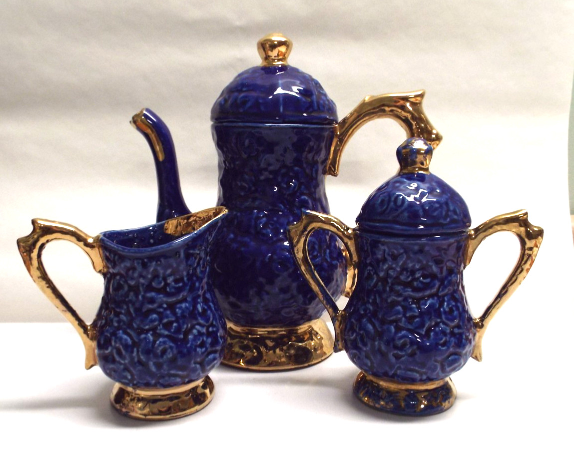 VINTAGE European Baroque-Style Cobalt Blue and Gold Porcelain Coffee/Tea Set VINTAGE European Baroque-Style Cobalt Blue and Gold Porcelain Coffee/Tea Set