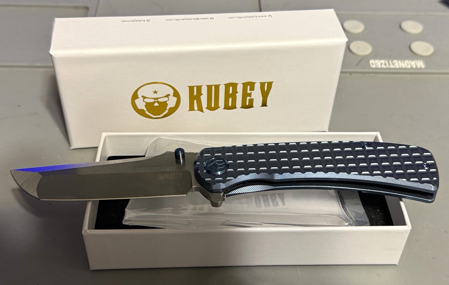 Kubey Knives Interflow Tanto Blue Frag M390 Kubey Knives Interflow Tanto Blue Frag M390