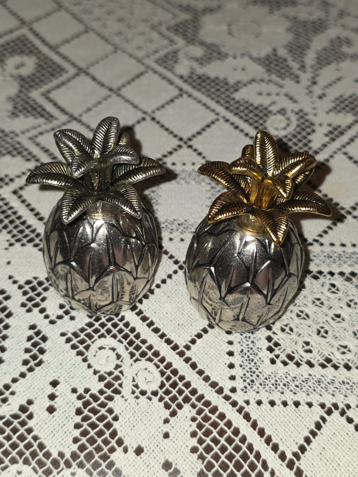 Vintage Godinger Silver Pineapple Salt & Pepper Shaker Set Original Tarnish
