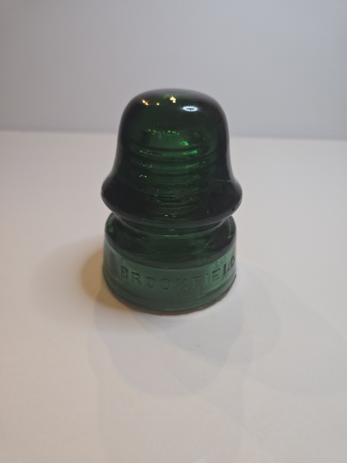 Antique Brookfield Glass Insulator CD 162  Dark Emerald Green Fizzy A1