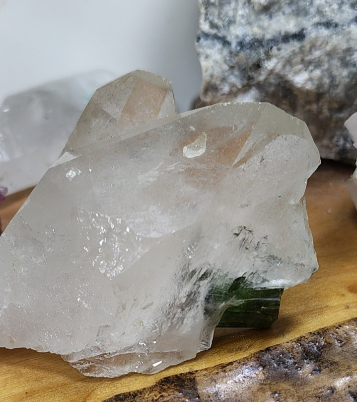 CRUZEIRO MINE WATERMELON TOURMALINE ON TERMINATED QUARTZ OLD STOCK RECORD KEEPER