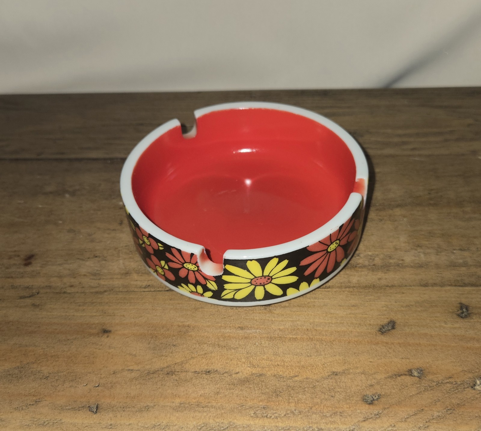 Vintage 1960s–1970s Mid-century Modern Flower Power Daisy Ceramic Ashtray Japan