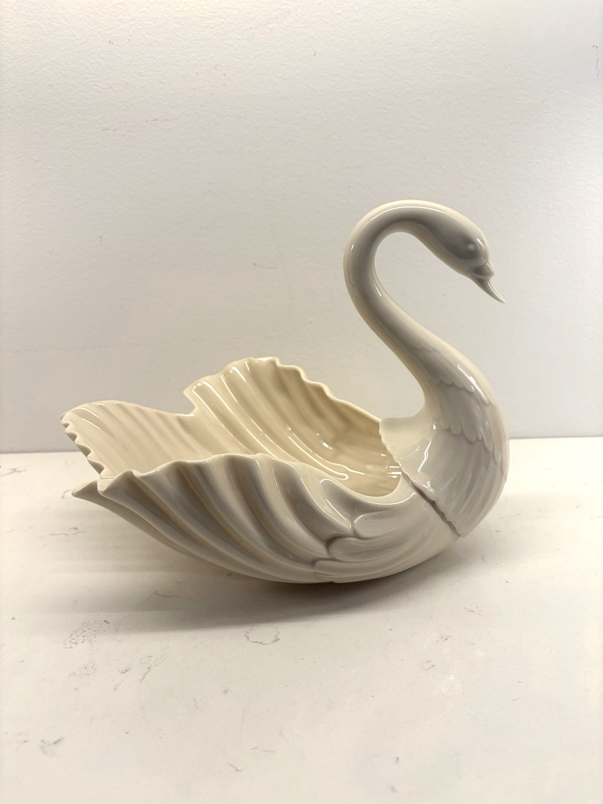 Vintage XL Swan LENOX Porcelain Large Bowl 11” Centerpiece Candy Dish Bowl