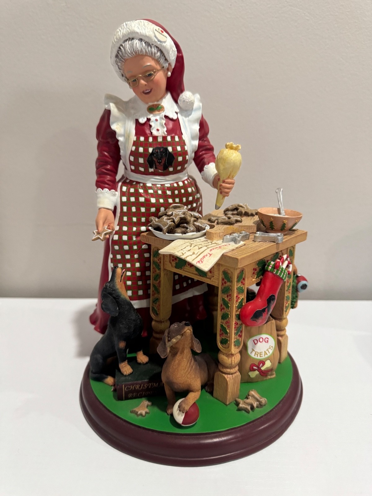Mrs Claus Figurine Mrs. Claus\' Little Dachshunds Christmas Cookie Decorating