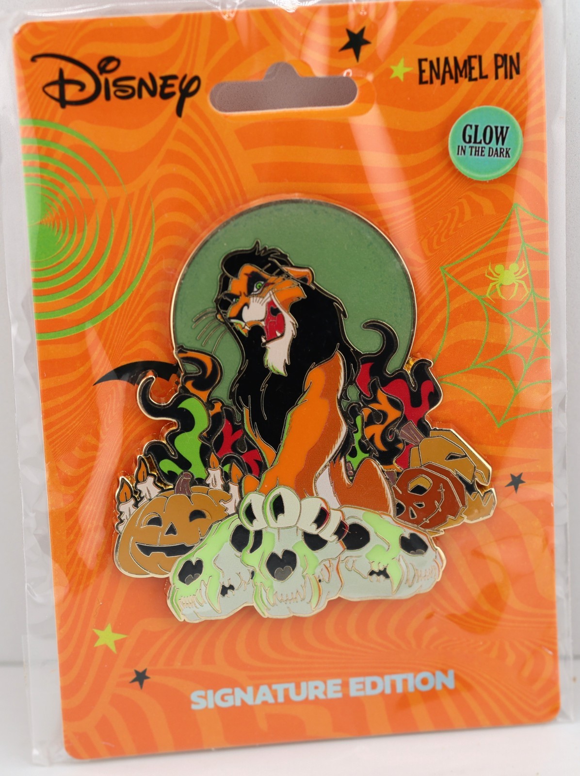 Disney PALM Princess Halloween - The Lion King\'s Scar GITD LE 500 Jumbo Pin