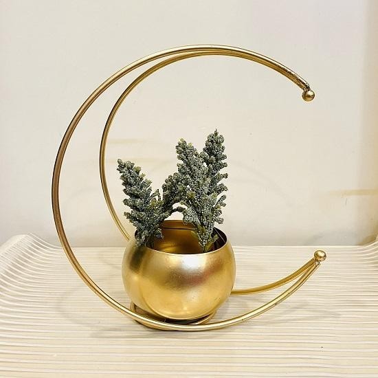 Brass Gallery Moon Shape Flower Vase Antique Design Brass Gallery Moon Shape Flower Vase Antique Design