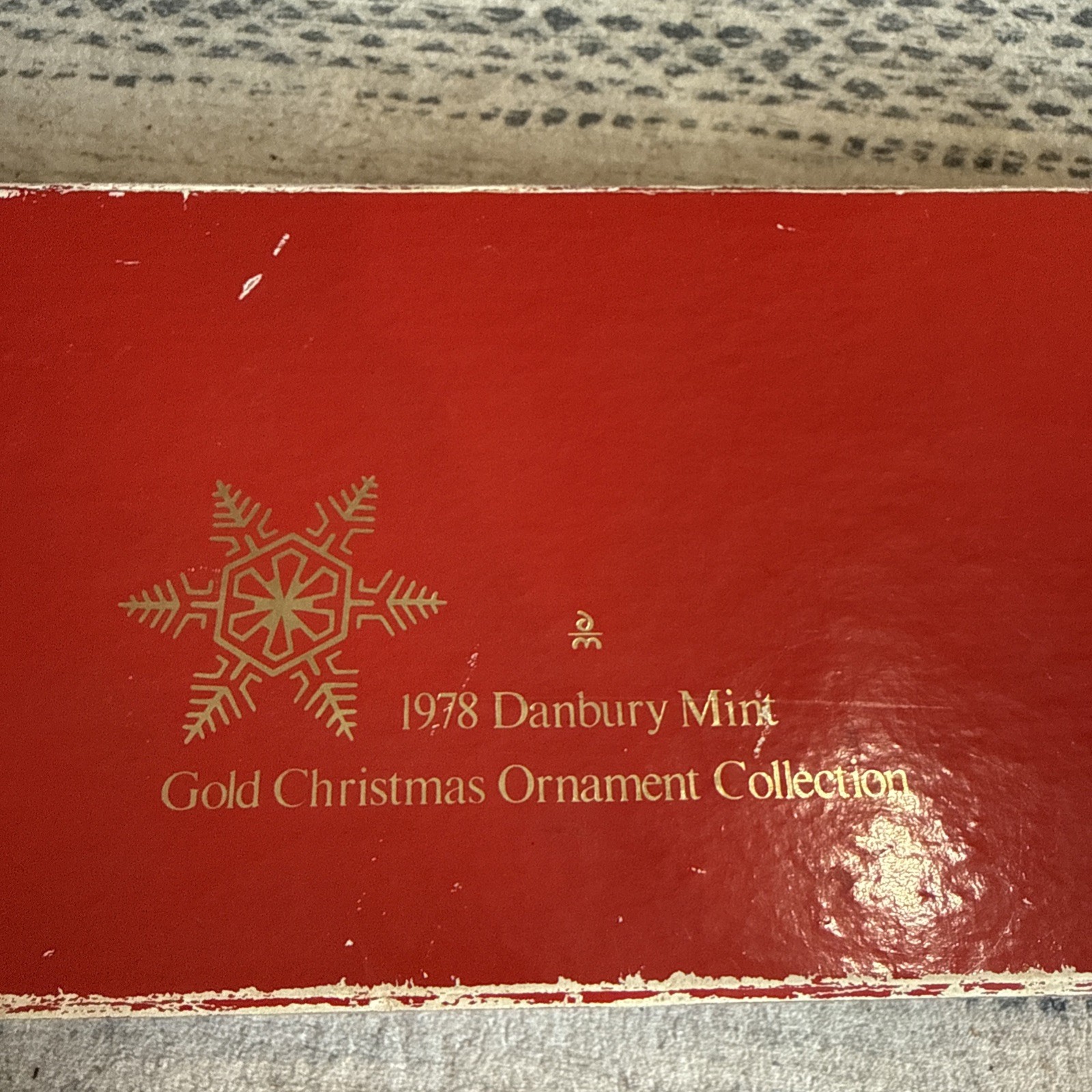 Vintage 1978 Danbury Mint Gold Christmas Ornament Collection Set of 12 Red Box Vintage 1978 Danbury Mint Gold Christmas Ornament Collection Set of 12 Red Box