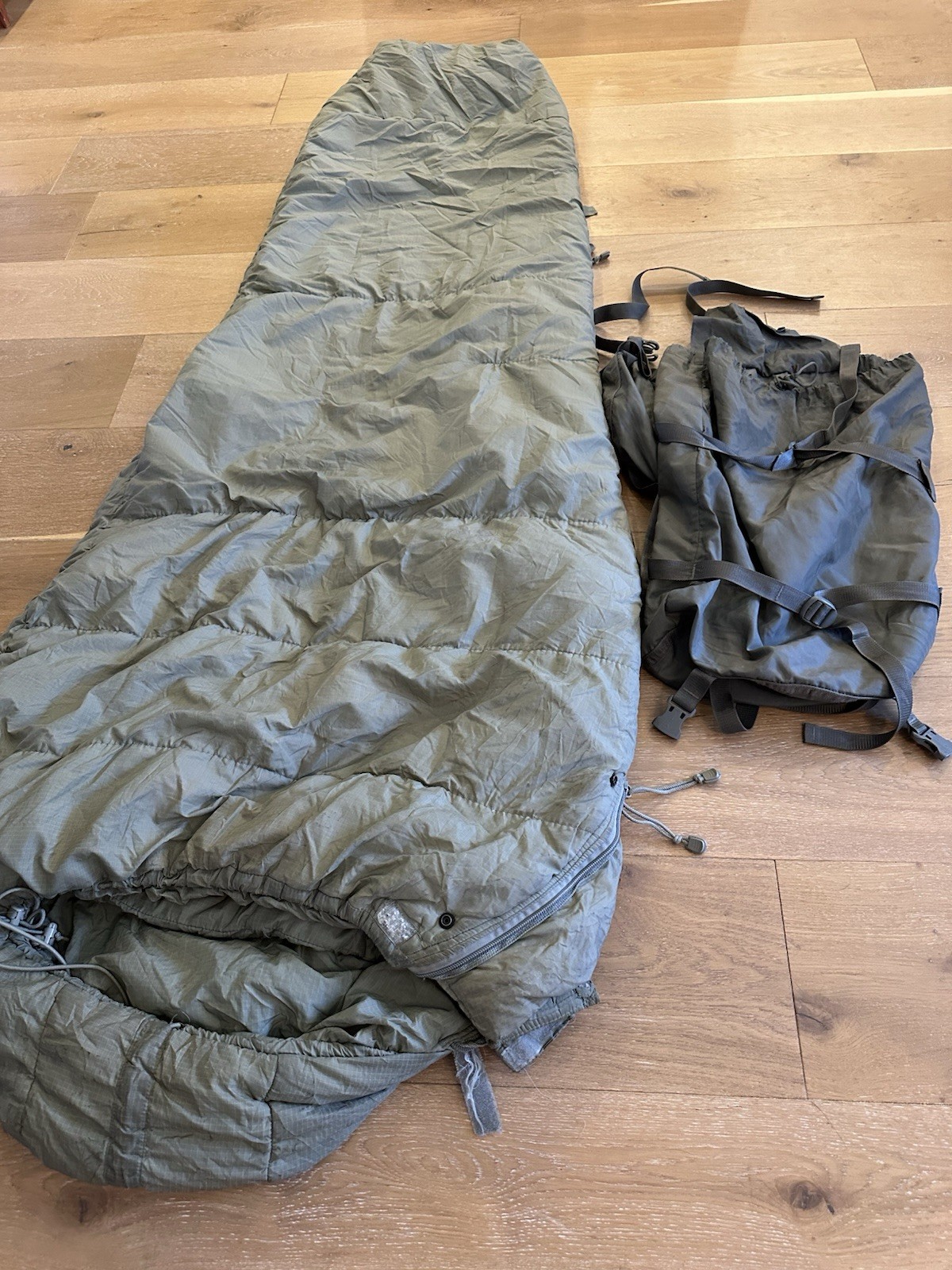 USGI Sleeping Bag Improved Modular Sleep System (IMSS) Urban Gray w/ Stuff Sack