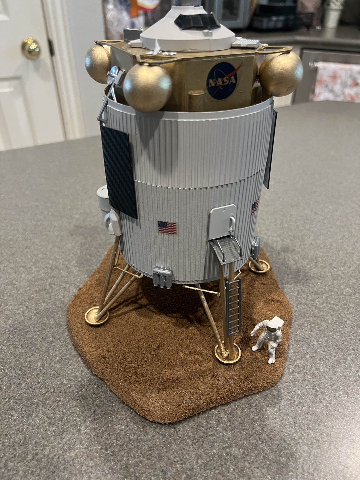 Revell 1/48 Built Artemis Lunar Module Vintage Space Parts - L@@K