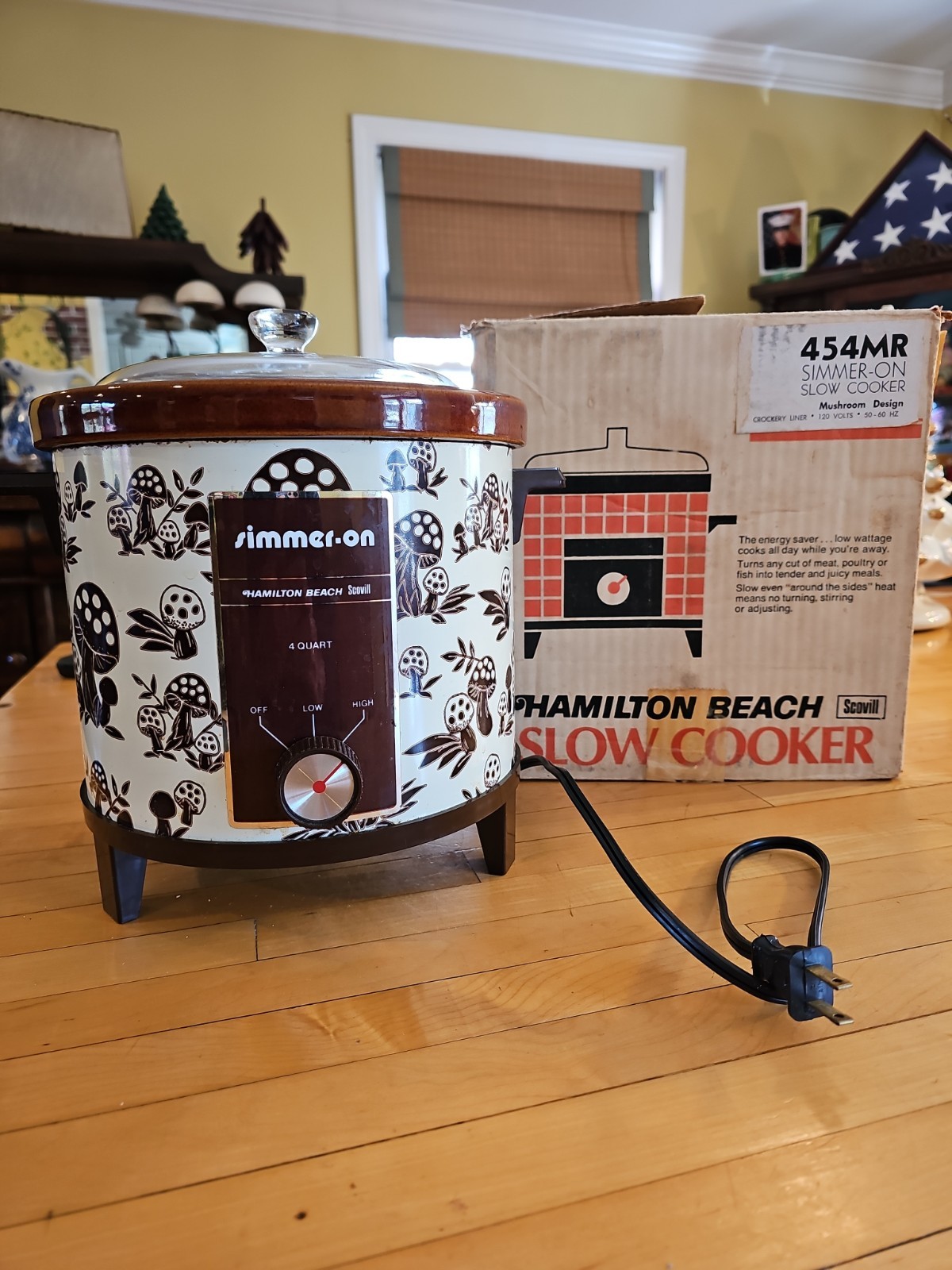 Vintage Merry Mushroom Style Crockpot Slow Cooker  Hamilton Beach  Works Perfect
