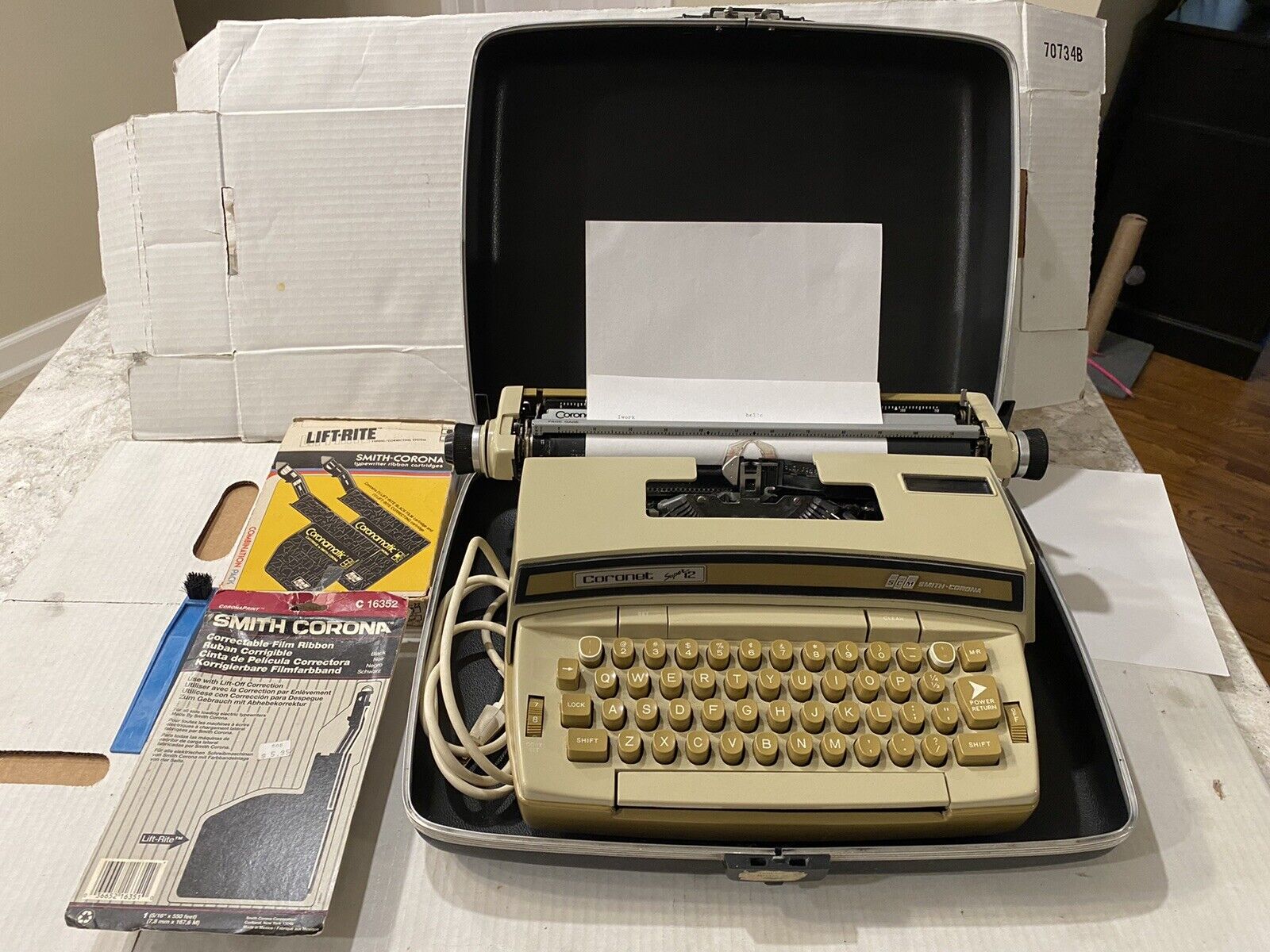 Vintage Smith Corona Coronet Super 12 Coronamatic Typewriter Tan / Case & Extras