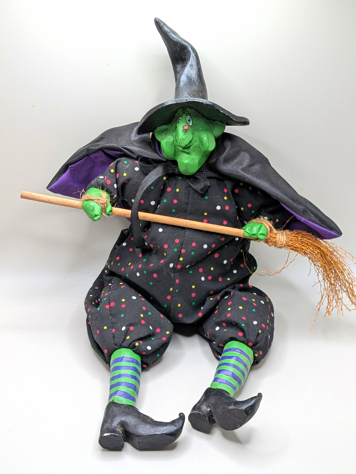 Vintage Russ Berrie & Co Halloween Witch Weighted Doll Shelf Sitter w/Broom 1997 Vintage Russ Berrie & Co Halloween Witch Weighted Doll Shelf Sitter w/Broom 1997