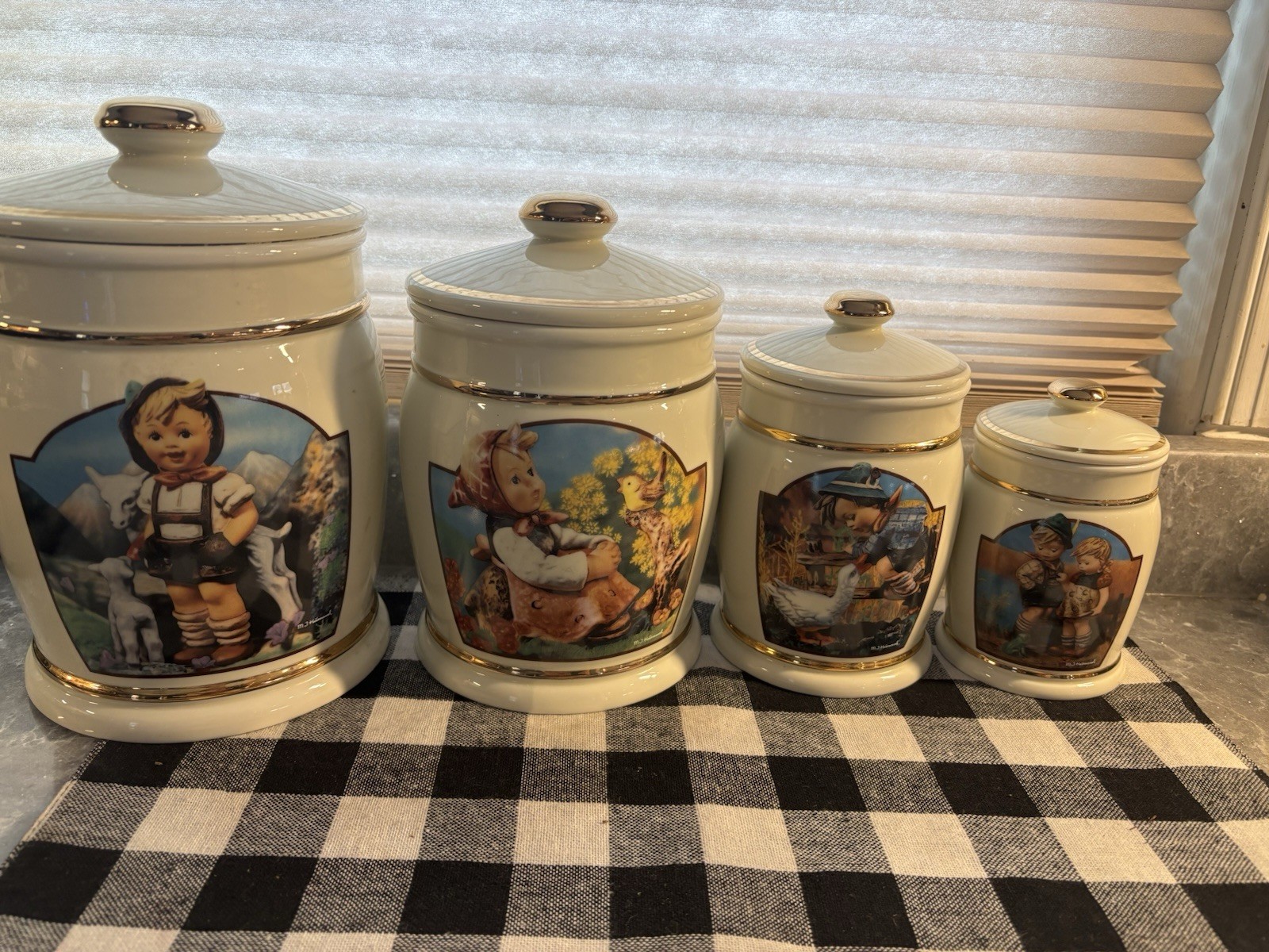 Danbury Mint MJ Hummel Canister Collection 1993 4 Pc Ivory & Gold