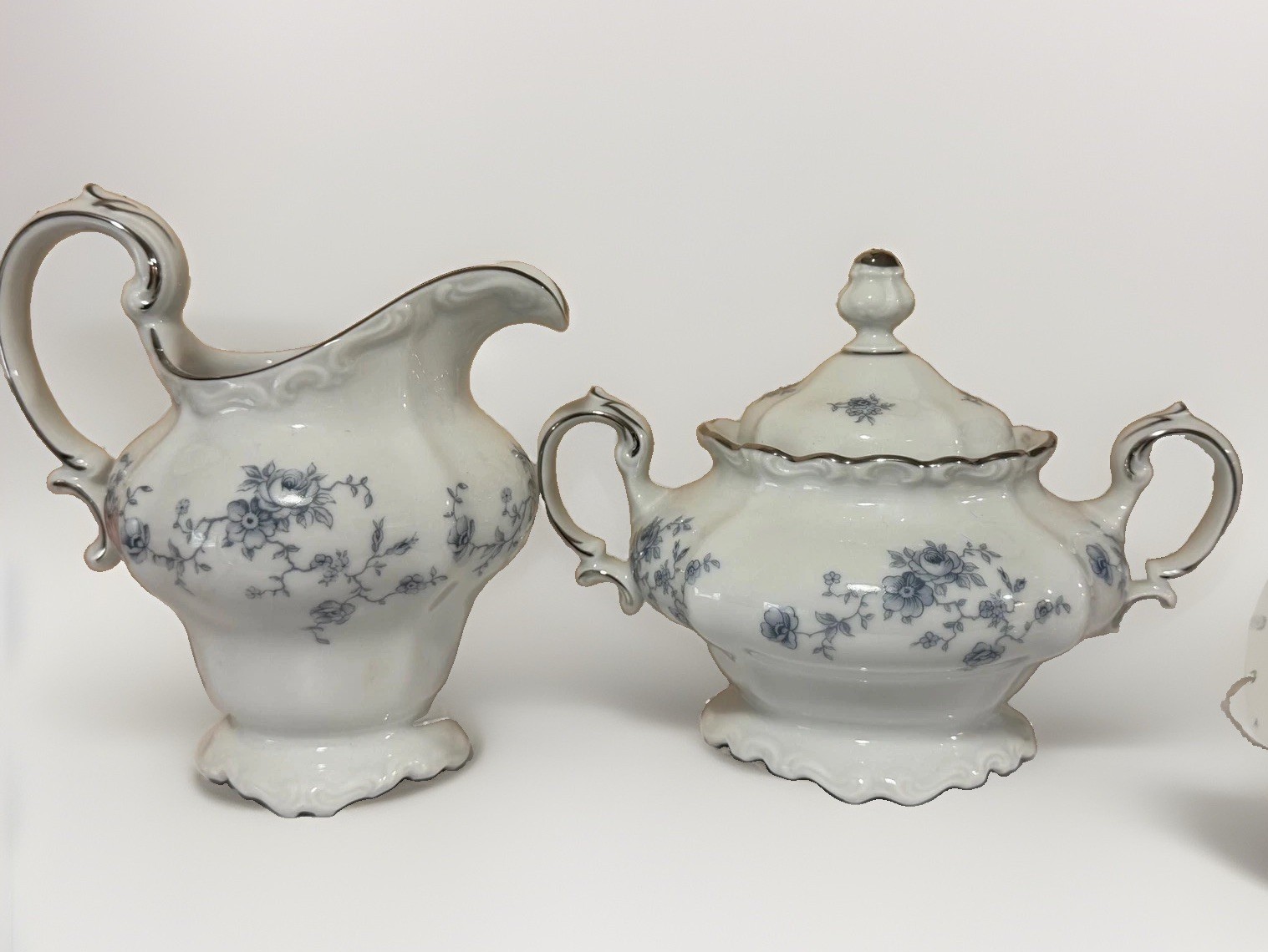 MINT Johann Haviland Blue Garland Creamer & Sugar Bowl Set – Bavaria