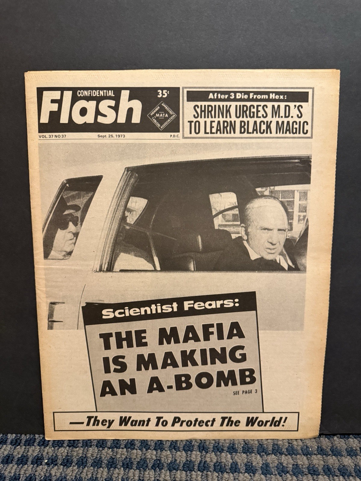 1973 Sept 25th Confidential Flash Newspaper, Mafia Making A-Bomb  (VRN10B