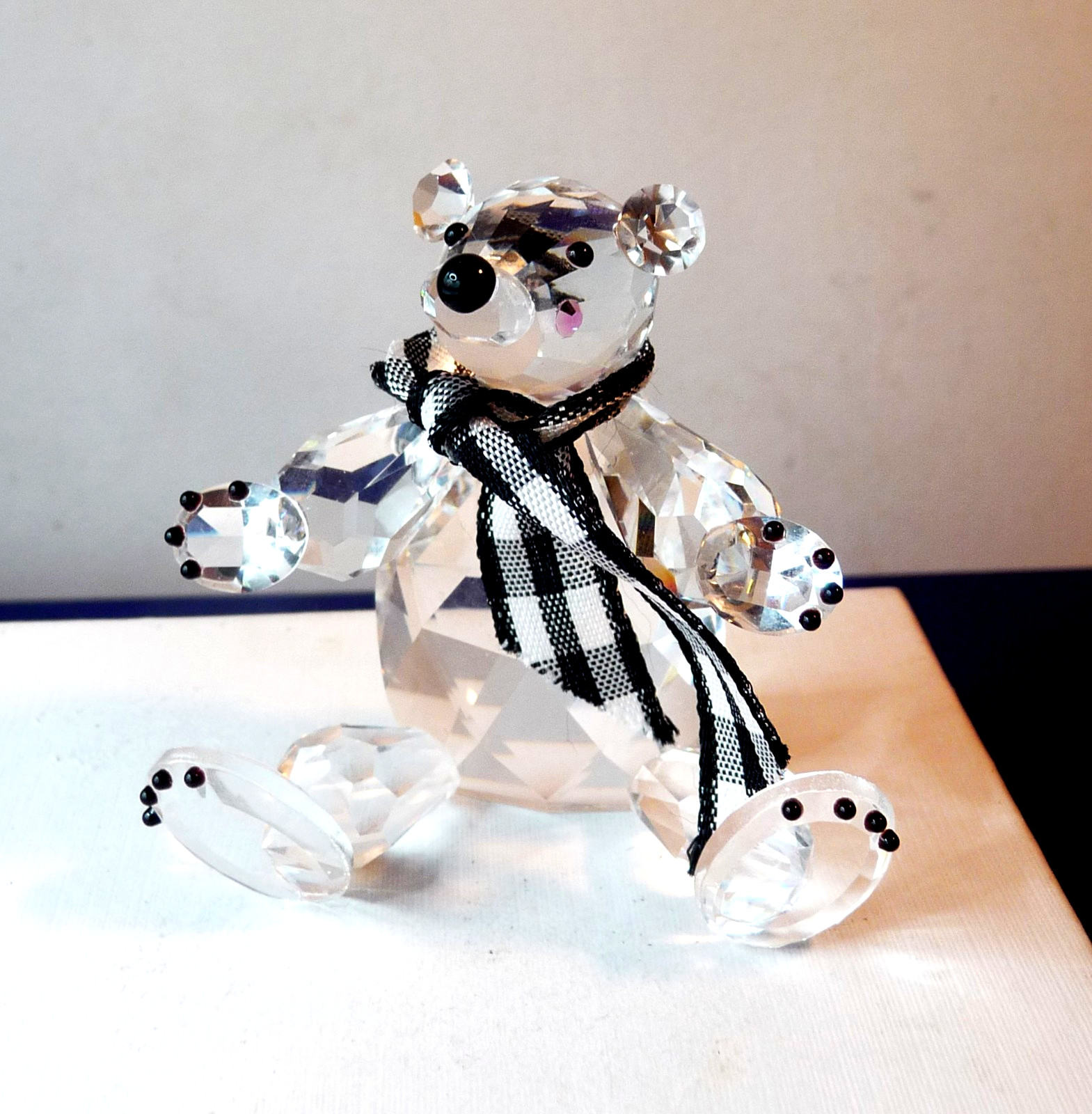 Rare Crystal Zoo Limited Edition DEBONAIR BEAR Figurine Signed ~ Please Read