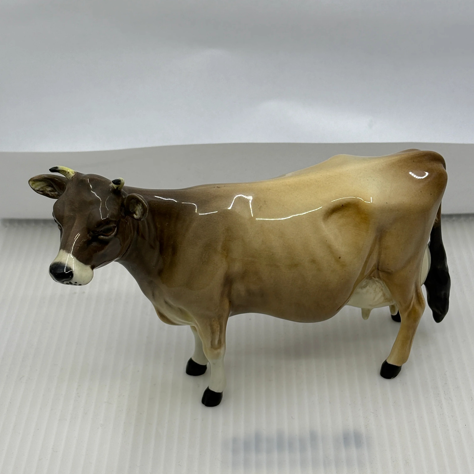 Beswick Jersey Cow Ch. Newton Tinkle Model 1345 Beswick Jersey Cow Ch. Newton Tinkle Model 1345