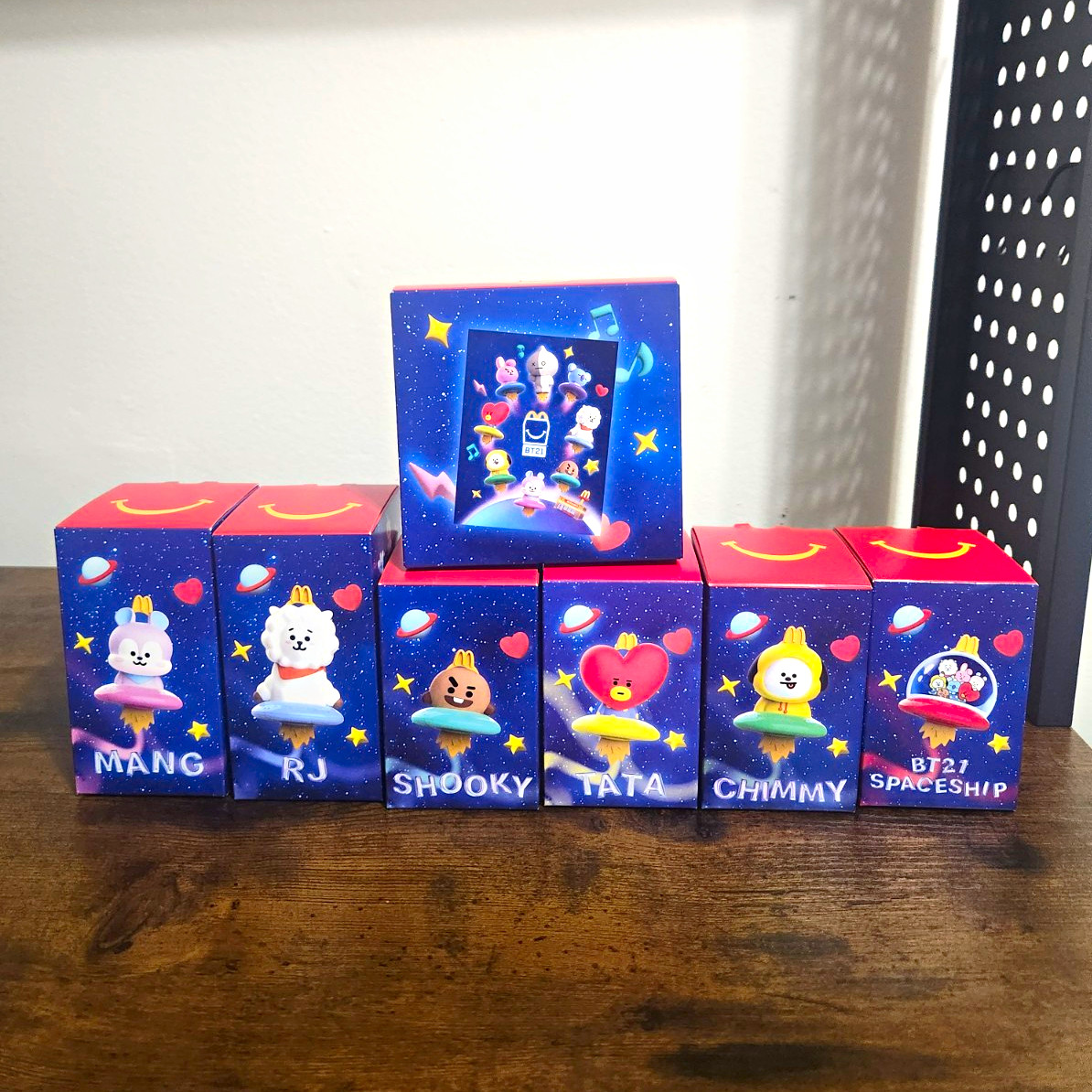 2026 McDONALD'S X BTS BT21 HAPPY MEAL TOYS Set Of 7 2026 McDONALD'S X BTS BT21 HAPPY MEAL TOYS Set Of 7