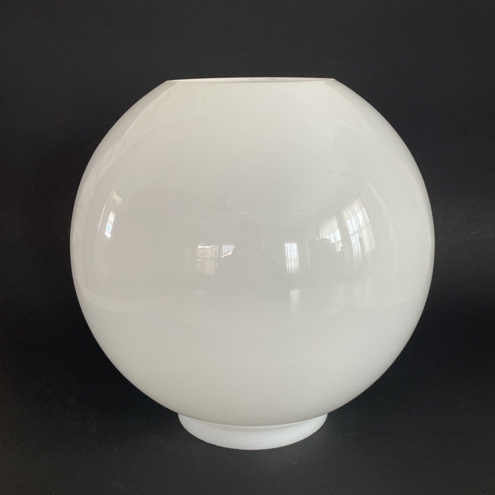 Preowned NOS 10” White Round Ball Globe Hurricane Glass Lamp Shade 4” Fitter