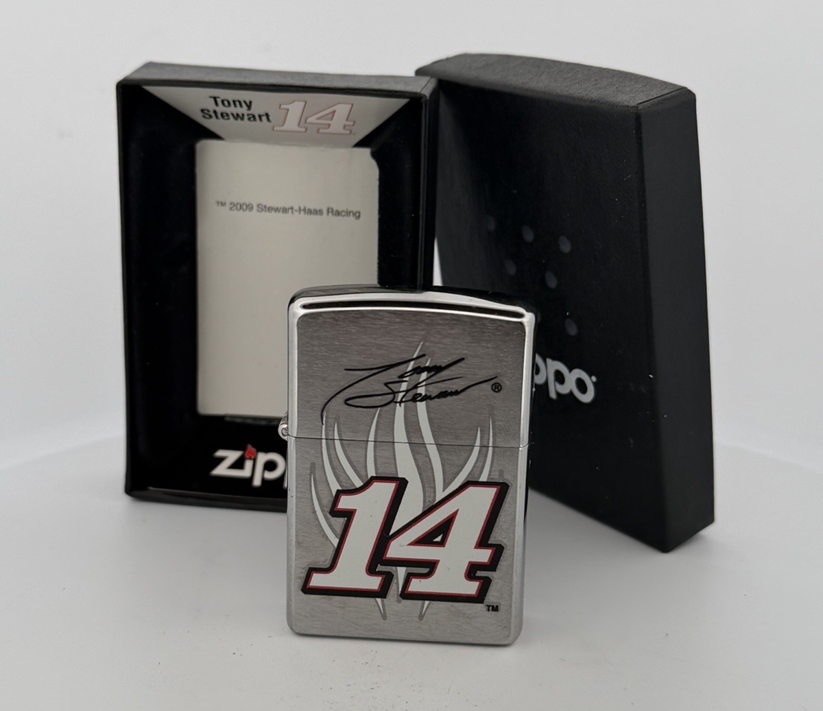 Vintage 2009 Tony Stewart 14 NASCAR Chrome Zippo Lighter NEW