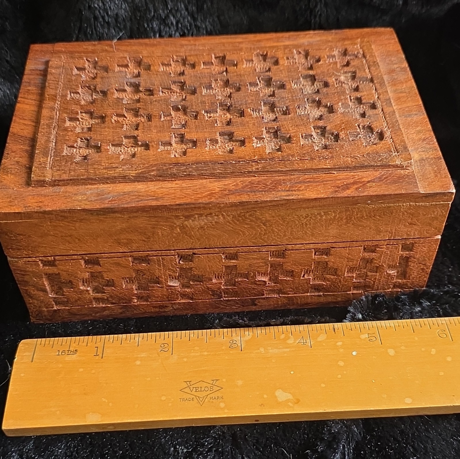 Beautiful Vintage Indian Wooden Carved Trinket Jewellery Box BNWOT NOS Gift Etc Beautiful Vintage Indian Wooden Carved Trinket Jewellery Box BNWOT NOS Gift Etc