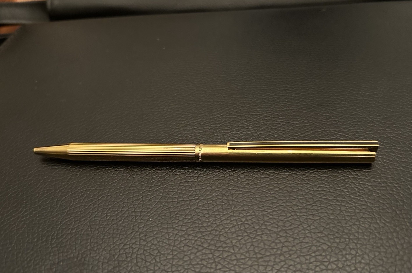 S.T. Dupont Classique Godron - Vintage Gold Biro - Never Used S.T. Dupont Classique Godron - Vintage Gold Biro - Never Used