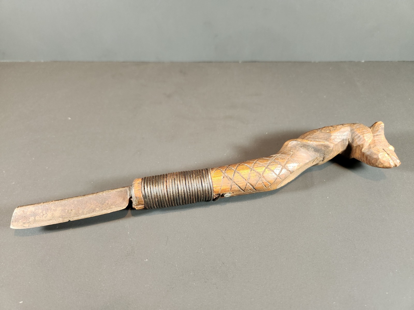 Antique Native American Crooked Knife Mocotaugan