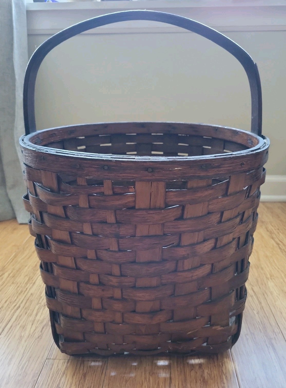 Vintage Shelton Basket 18x14