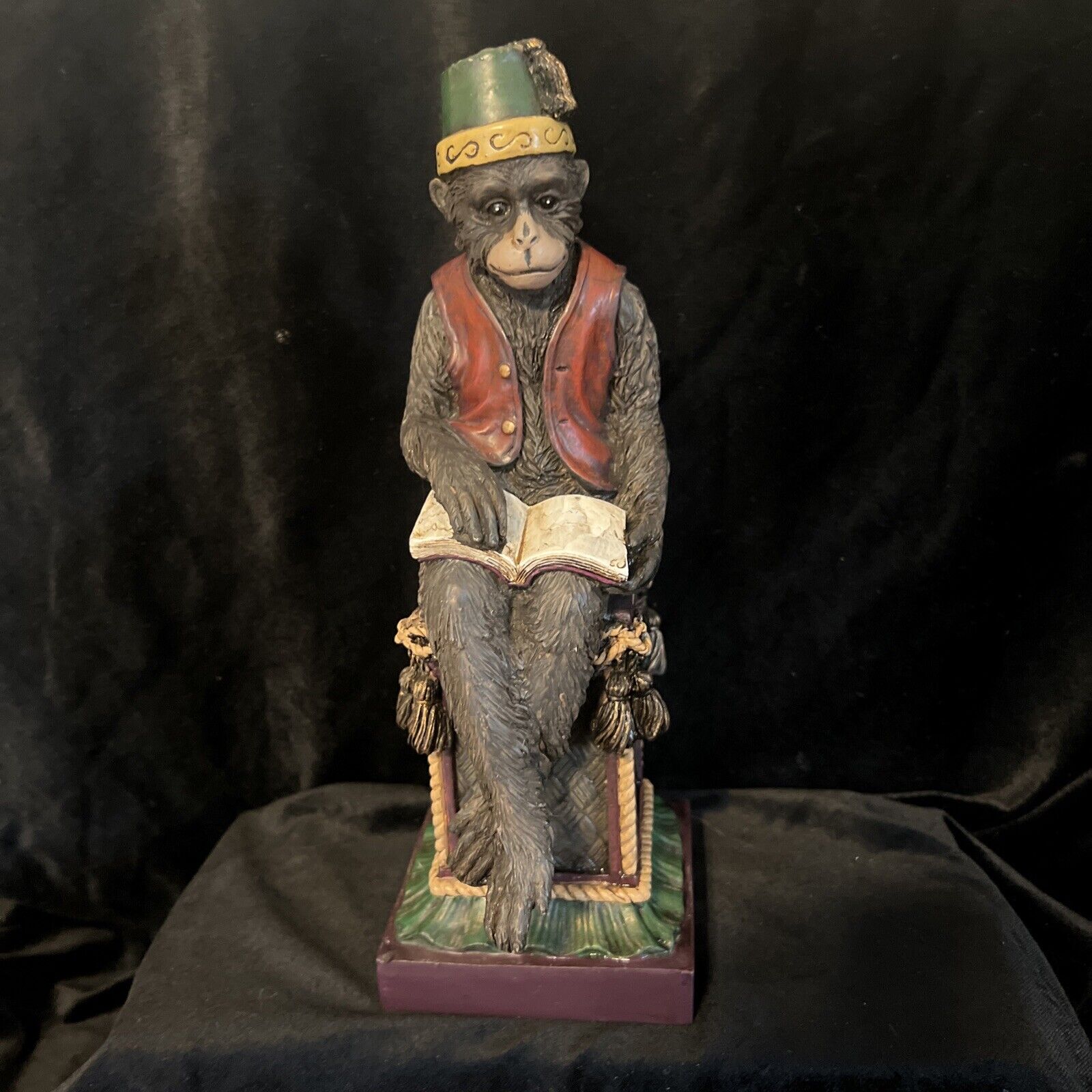 Monkey Cast Statuette Figure READING BOOK 2001 CBK, LTD India Bombay Fez Hat