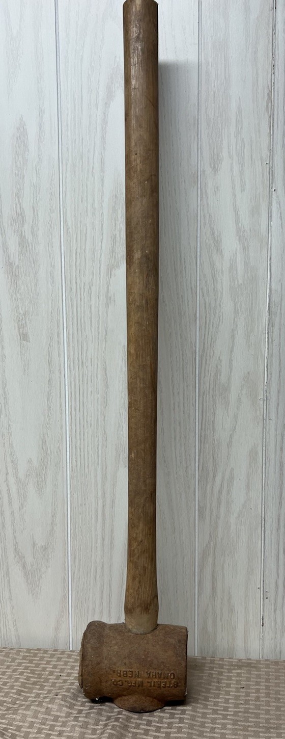 VINTAGE/ANTIQUE RAWHIDE FACE MAUL CEMETERY SLEDGE HAMMER STERIL MFG. CO No. 164