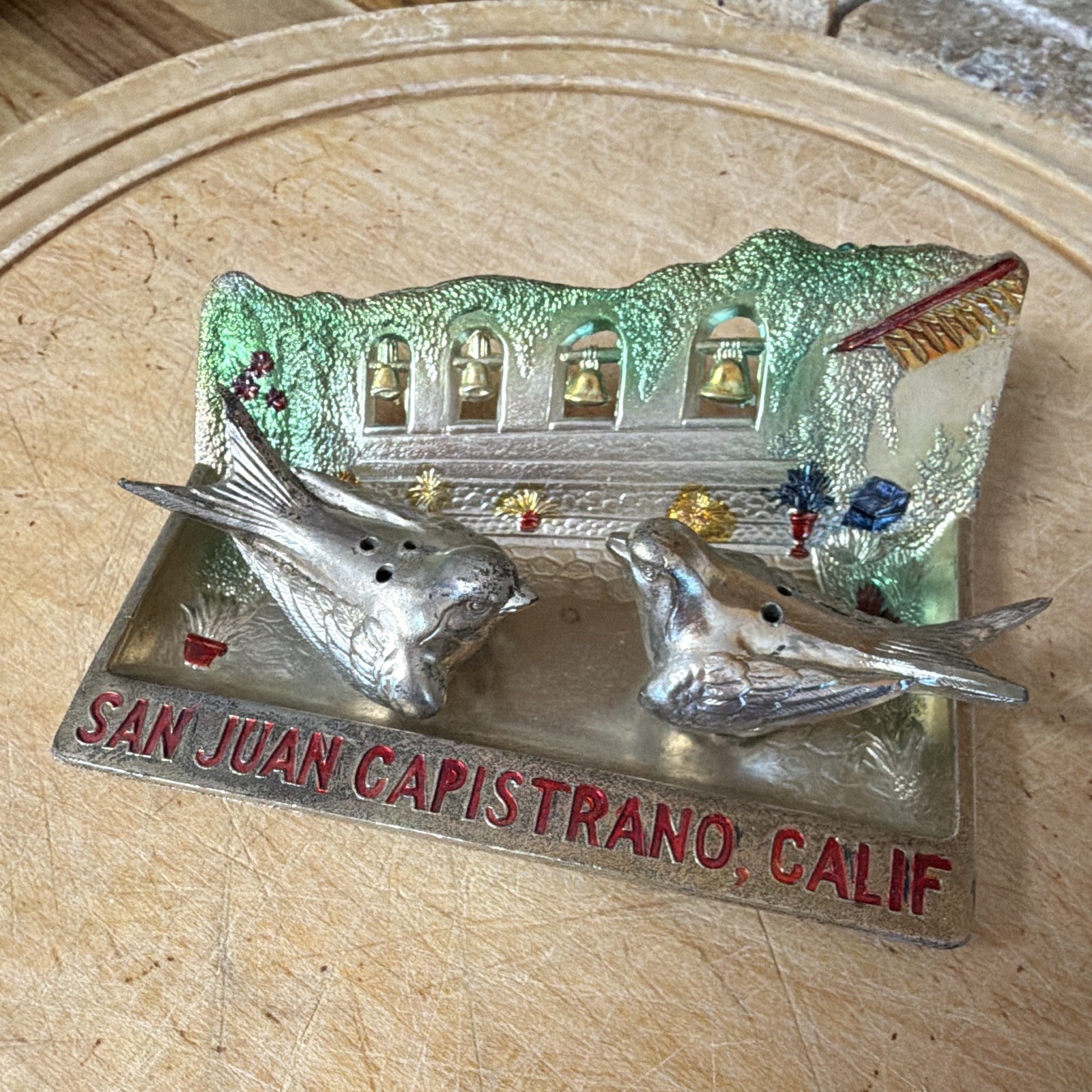 San Juan Capistrano California Souvenir Metal salt & pepper Swallows Japan