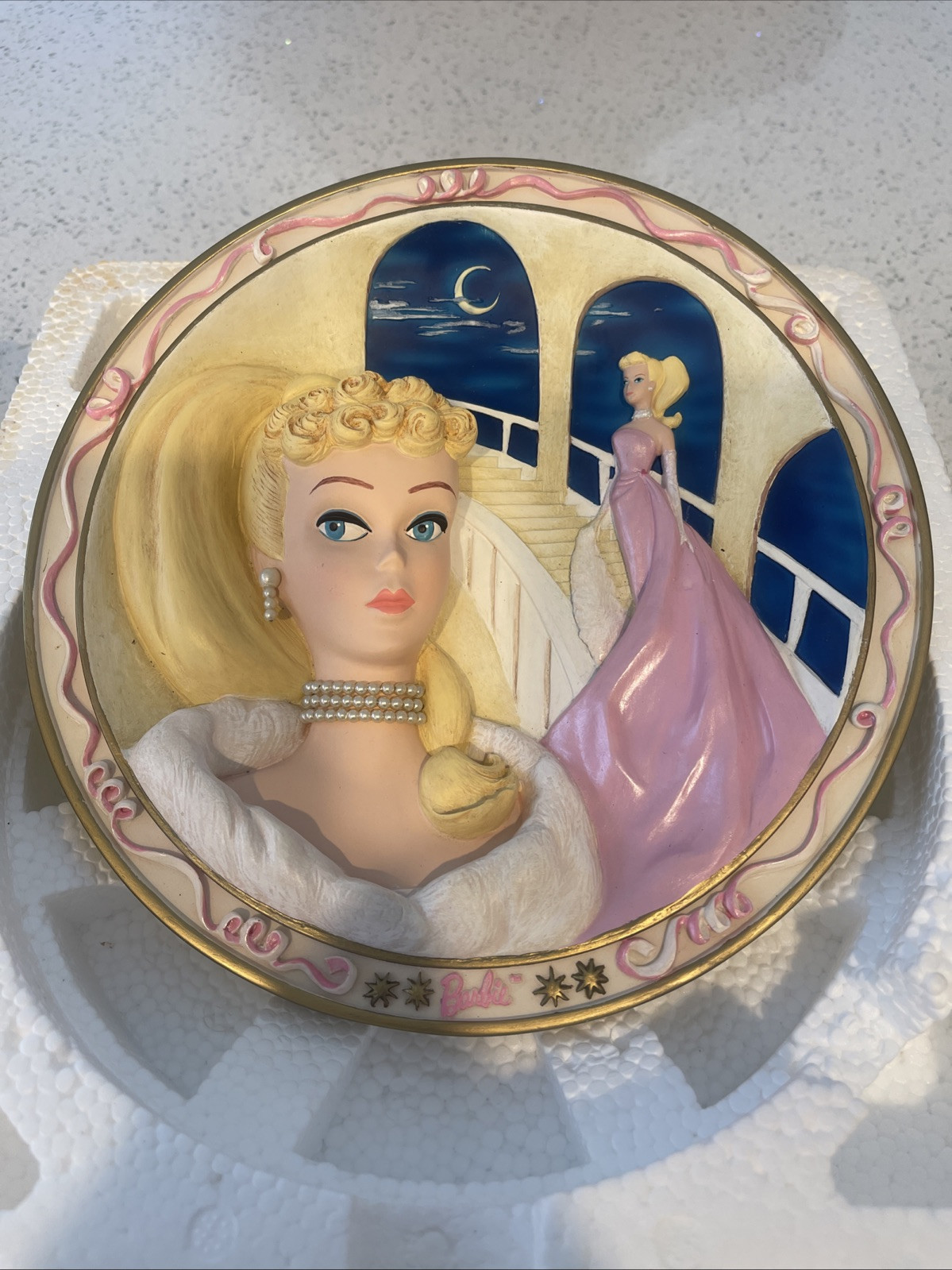 BRADFORD EXCHANGE BARBIE ENCHANTED EVENING FOREVER GLAMOROUS 1994 HANGING PLATE