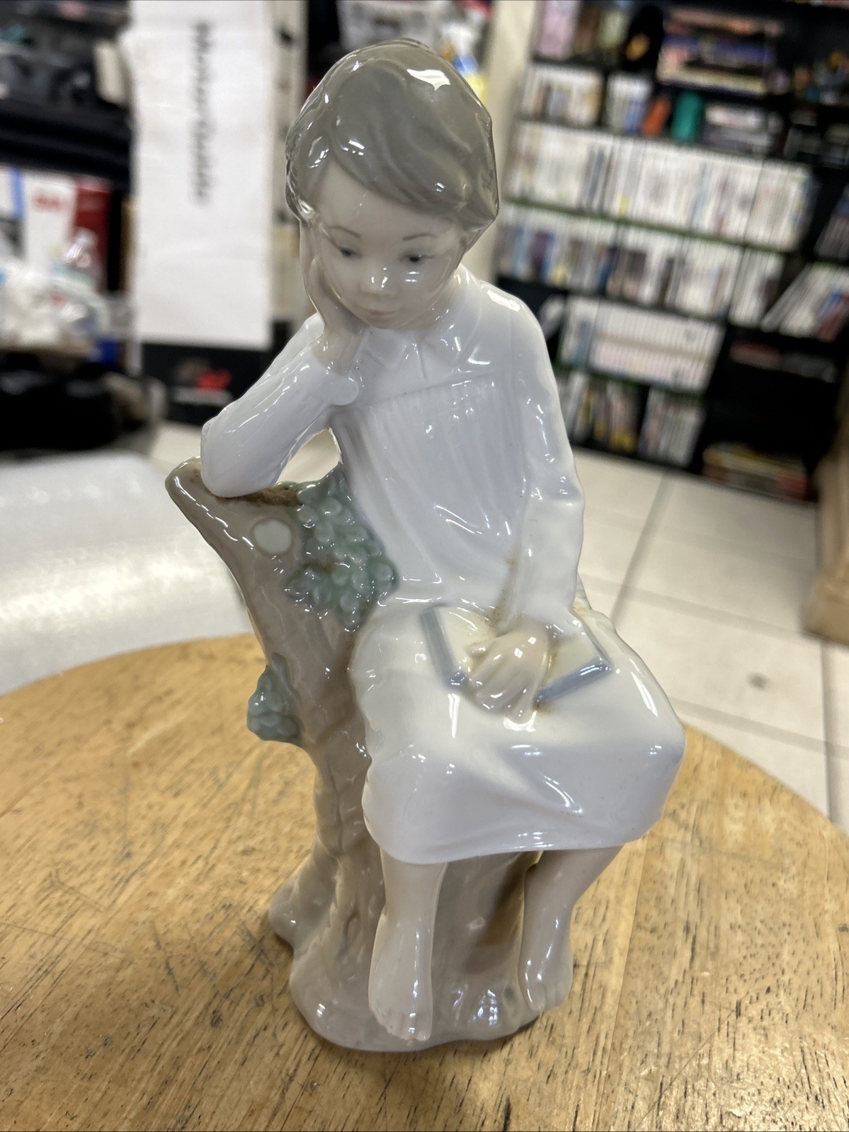 Lladro Porcelain Thinker Little Boy Figurine 4876 Thinking Stump