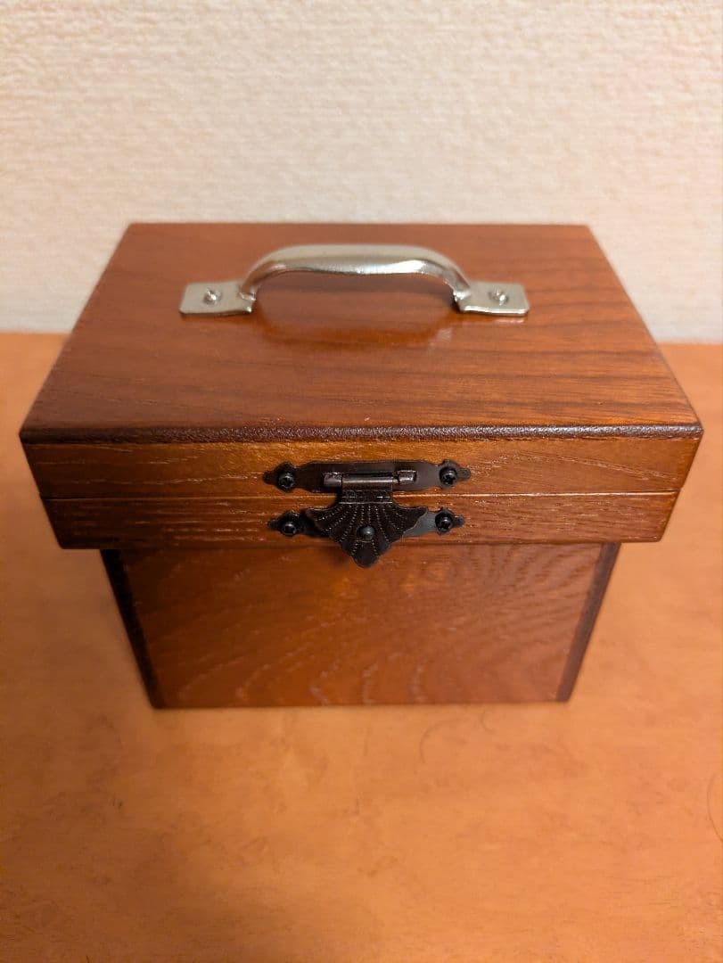 Mikame Craft Wooden Magic Prop Box With Metal Handle And Instructions 13+ I111 Mikame Craft Wooden Magic Prop Box With Metal Handle And Instructions 13+ I111