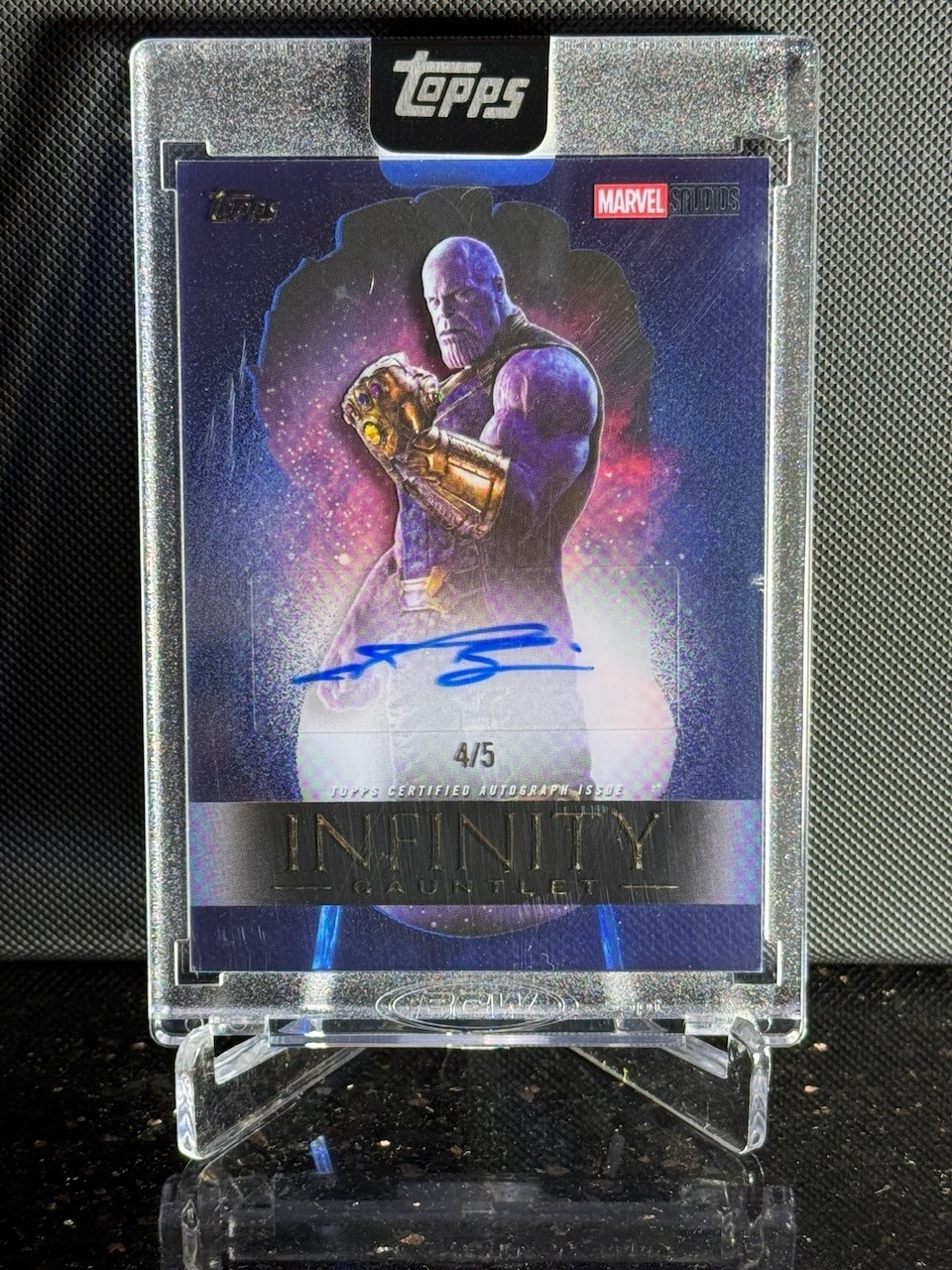 Topps Marvel The Collector Space Stone Infinity Gauntlet Josh Brolin Auto #4/5