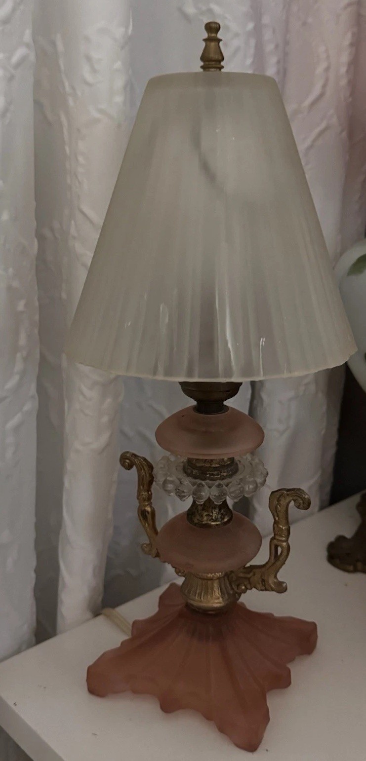 Pink Satin Glass Boudoir Table Lamp VTG Ornate Gold Tone Ribbed Glass Shade MCM Pink Satin Glass Boudoir Table Lamp VTG Ornate Gold Tone Ribbed Glass Shade MCM