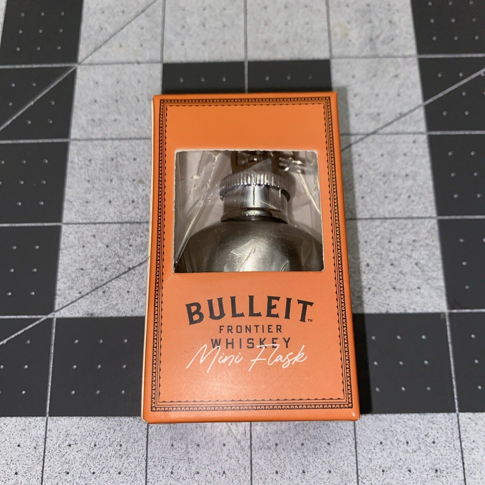 Bulleit Frontier Whiskey Bourbon mini flask souvenir new in box