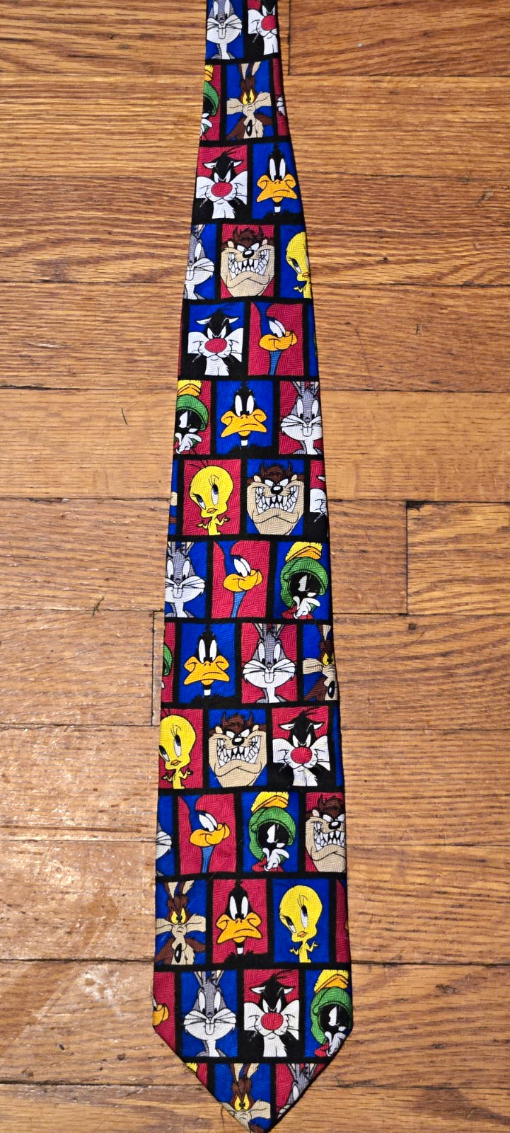 Vintage 1999 Looney Tunes Men's Tie