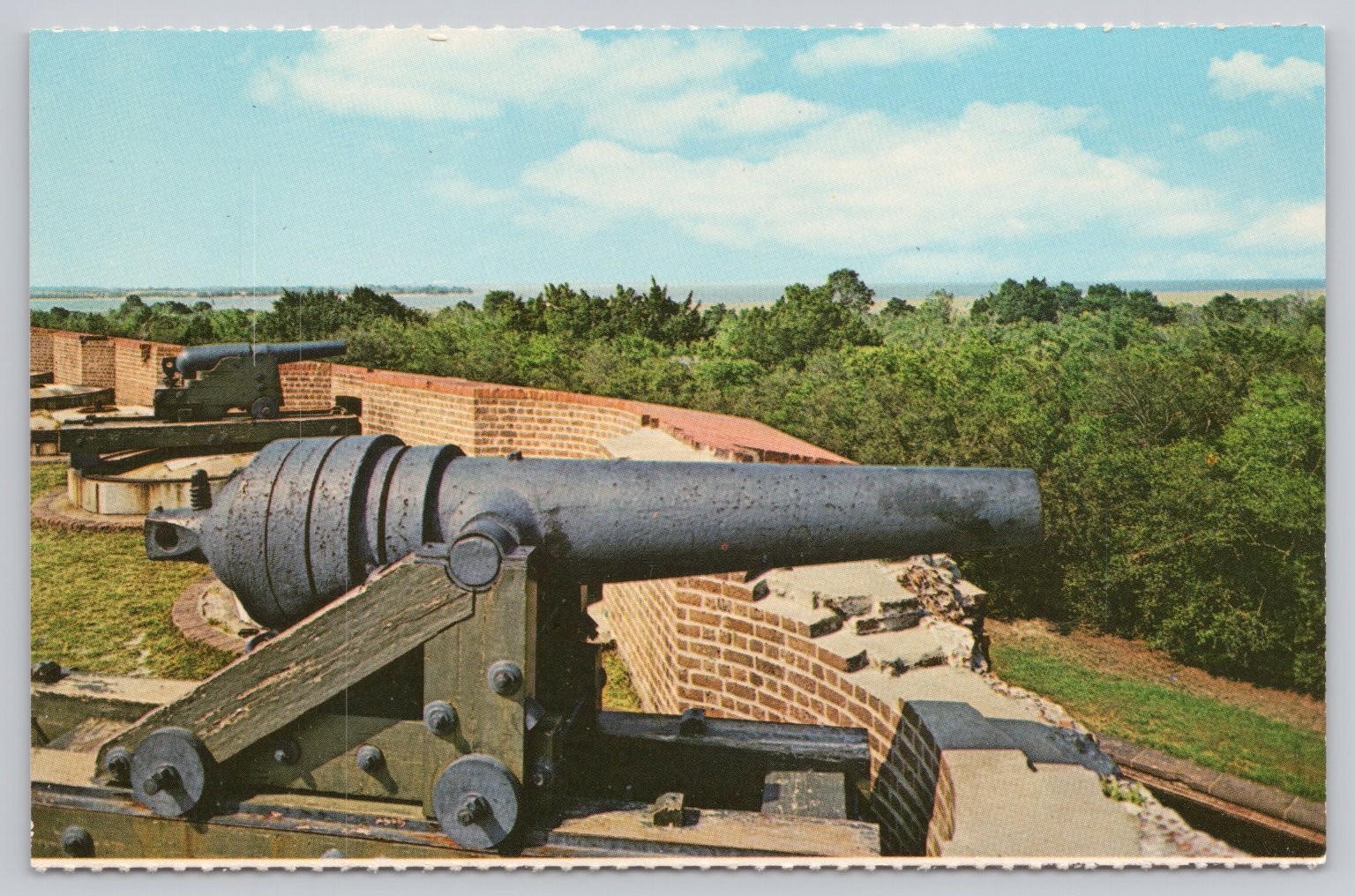 Ft. Pulaski National Monument Savannah Beach GA Brooke Rifled Cannon Postcard