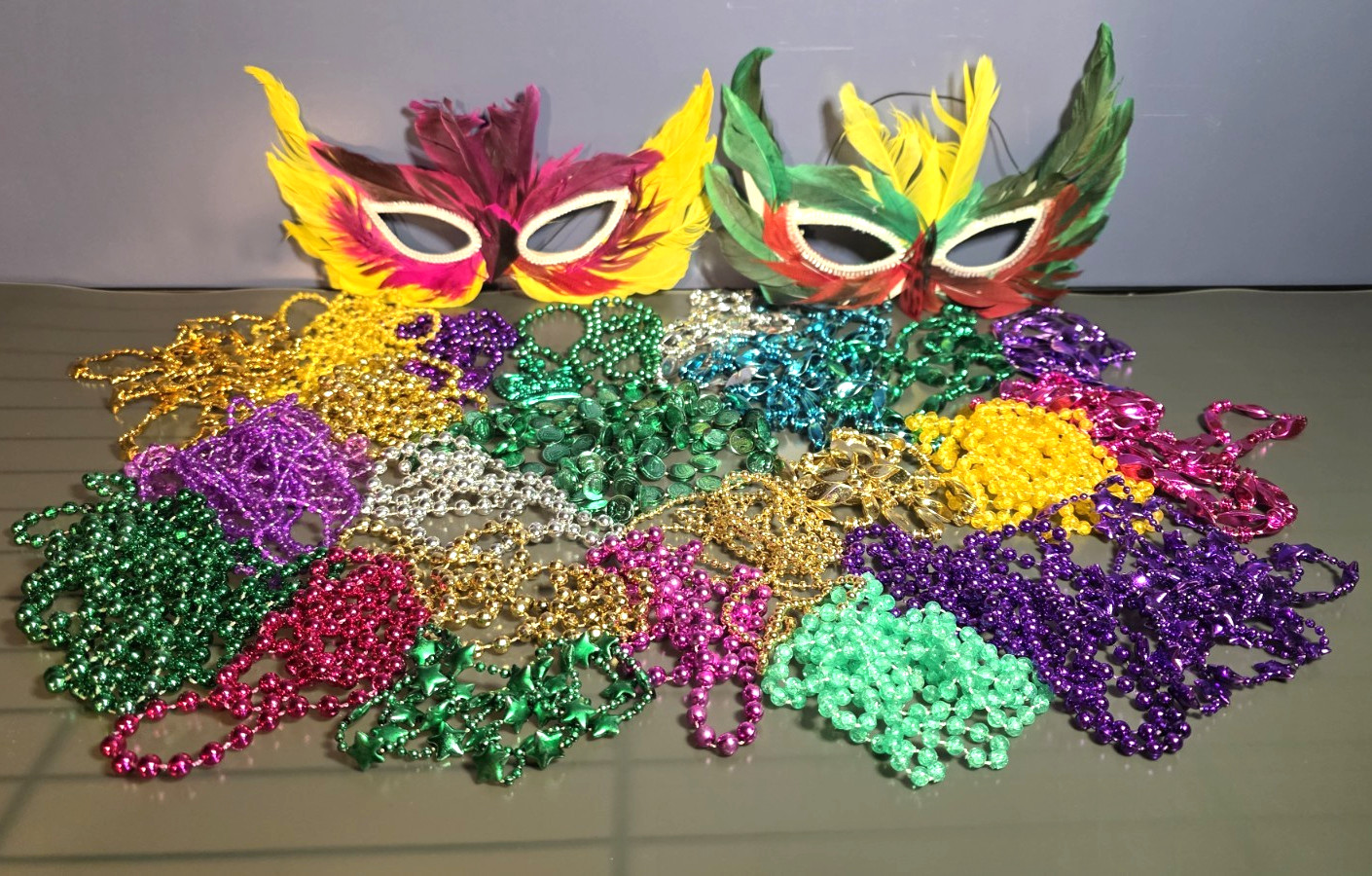 VTG‼ 3+ Doz New Orleans Mardi Gras Vintage Carnival Parade Plastic Beads 2 masks VTG‼ 3+ Doz New Orleans Mardi Gras Vintage Carnival Parade Plastic Beads 2 masks