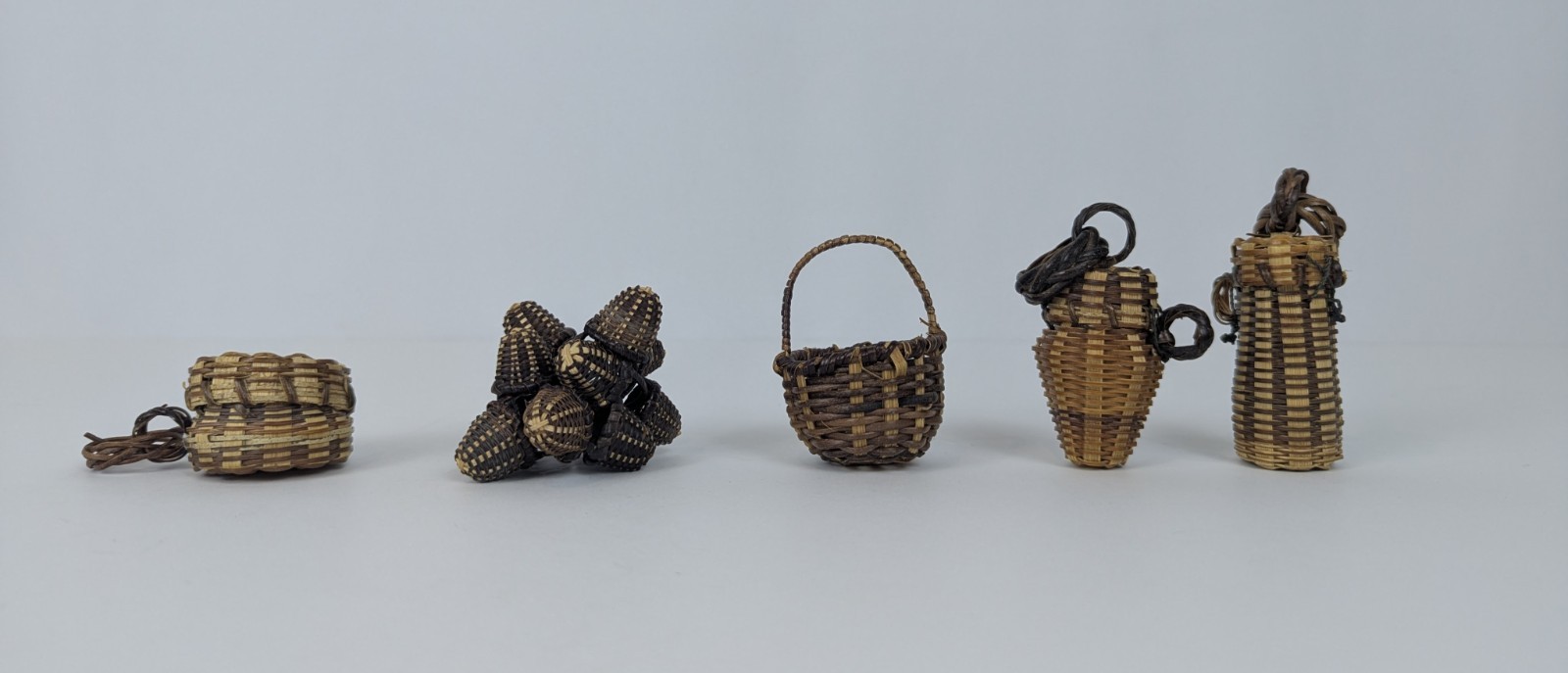 Set of 5 Vintage Miniature Hand-woven Artisan Baskets Scale 1:12 Brown and Tan