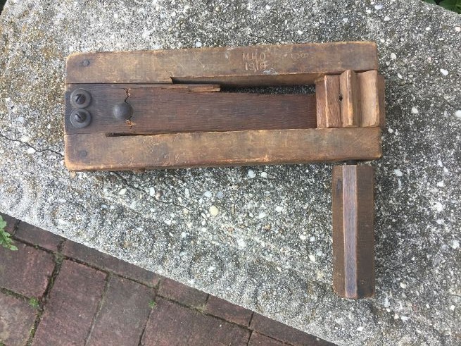 WW1 British Gas Rattle, 1918 Dated