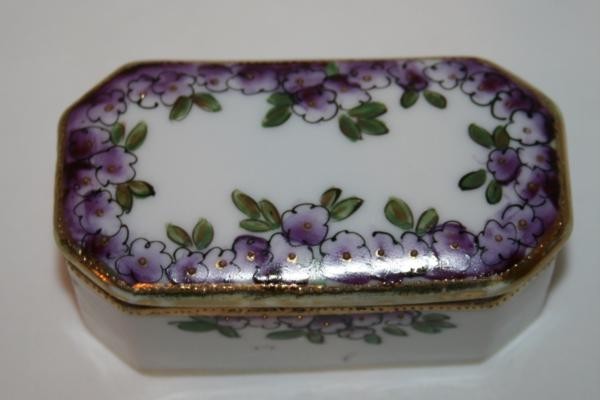 Vintage NIPPON Purple Hand Ptd Covered Trinket Box  #649