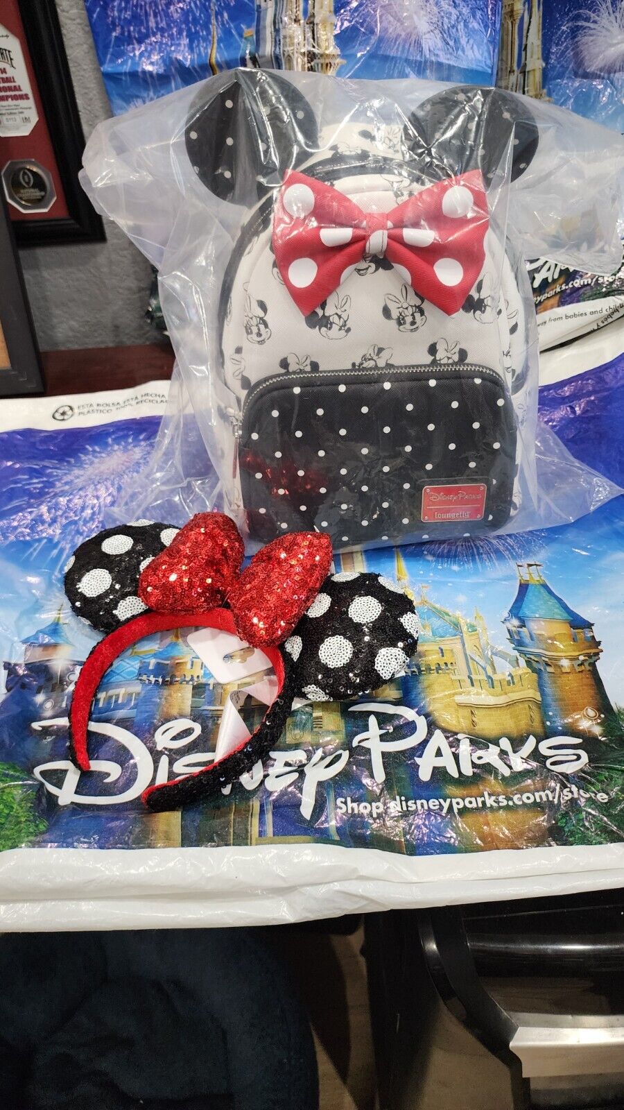 2021 Disney Parks Loungefly Minnie Sequin Polka Dot Backpack & Sequin Ears - NWT