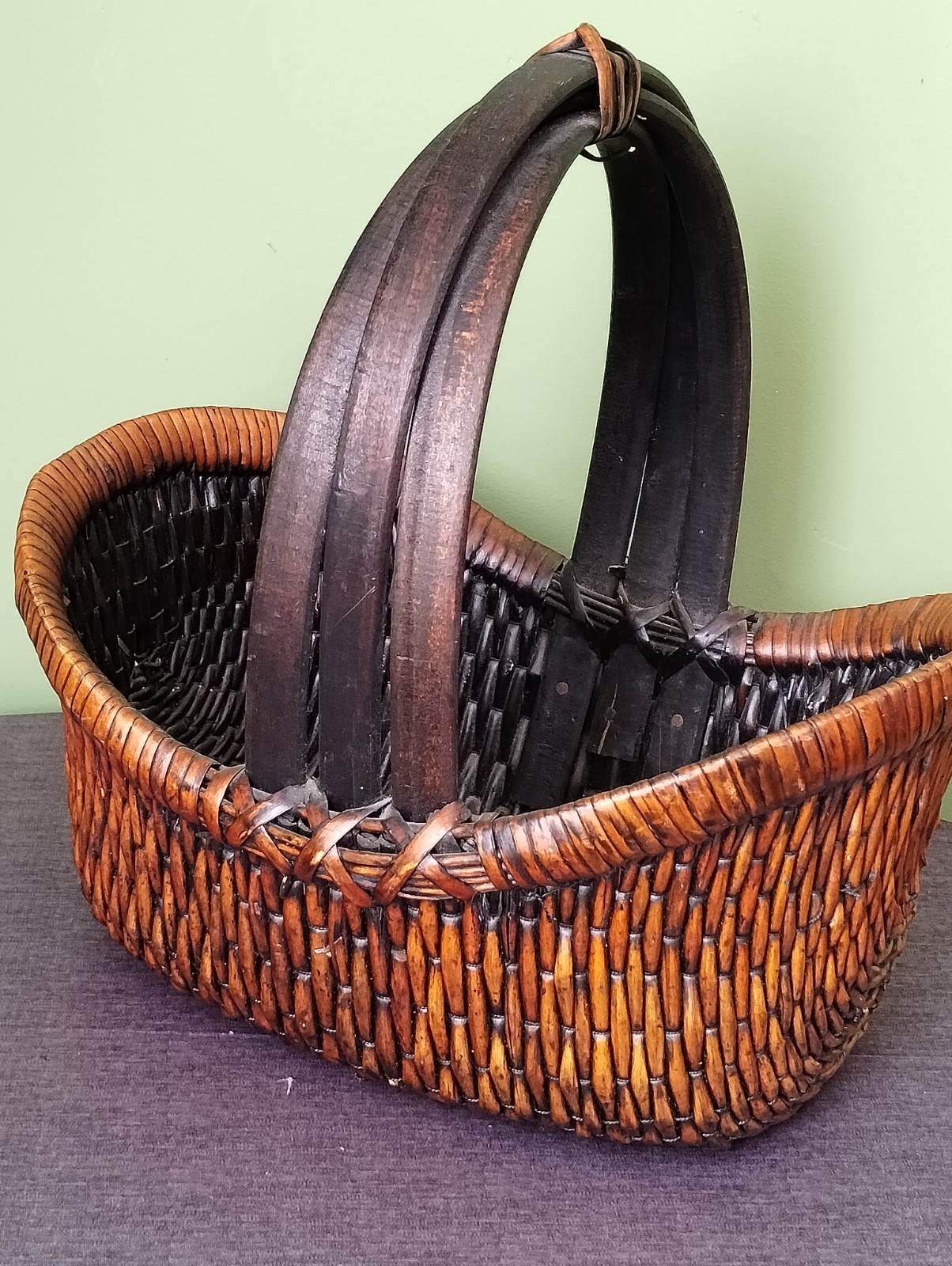 Stunning Large Antique Chinese Willow Reed Rice Gathering Wood Handle Basket