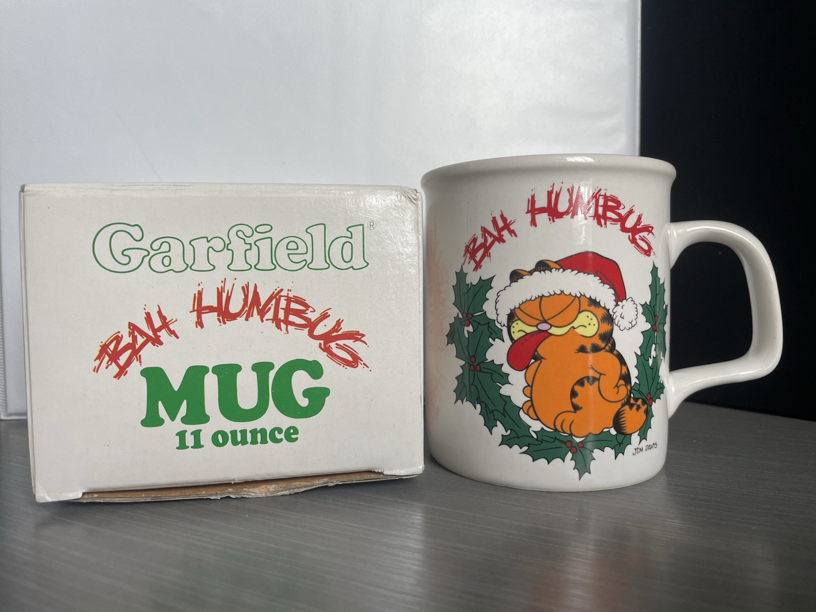 Vintage New 1978 Garfield Christmas Mug “Bah Humbug,” Santa Hat & Holly, Enesco