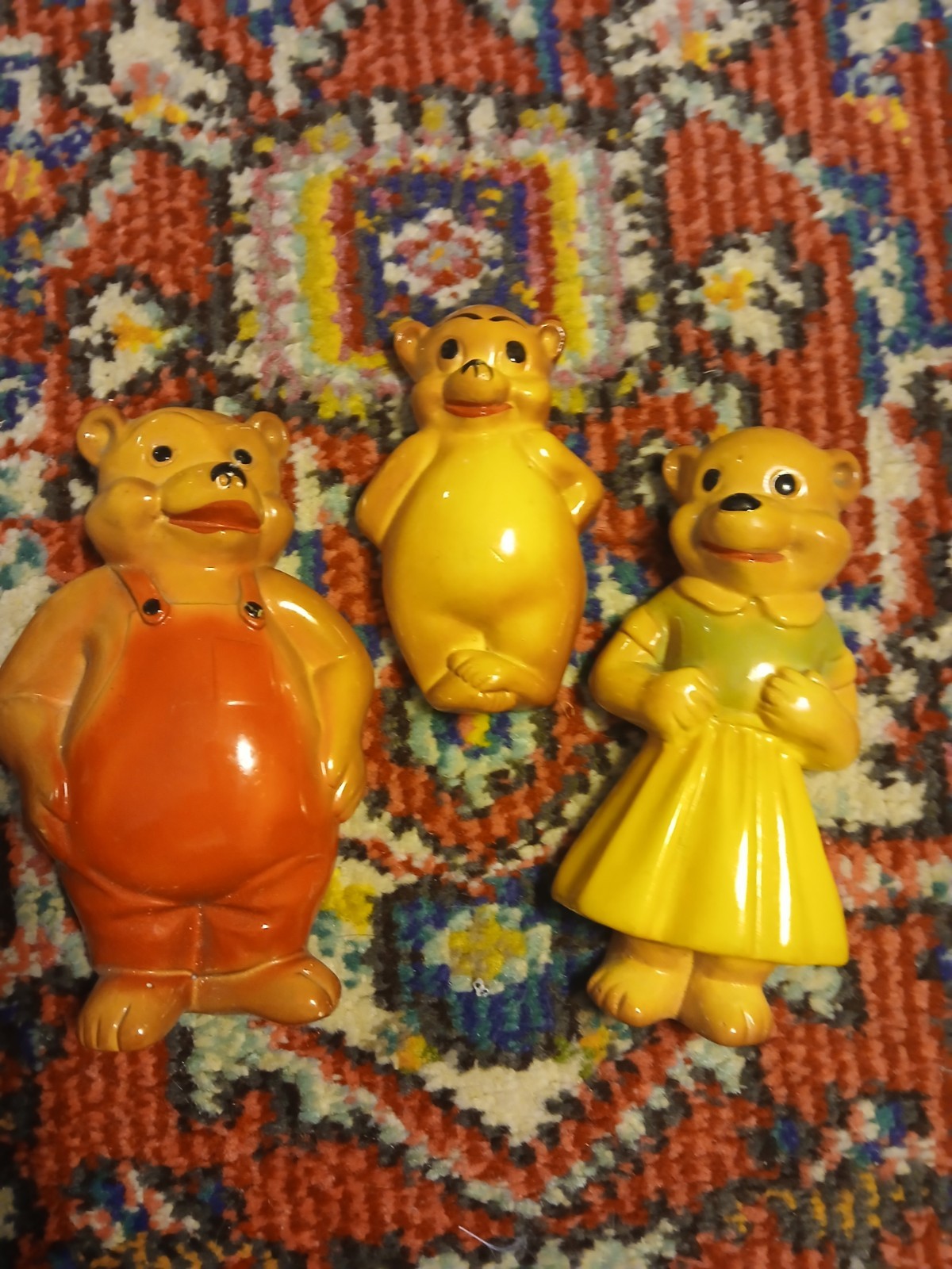 ORIGINAL VINTAGE CHALKWARE THE 3 BEARS NURSERY WALL HANGING FIGURES 1940's-50's 